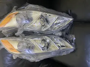 Toyota Camry 2007 -2009 Headlight Pair