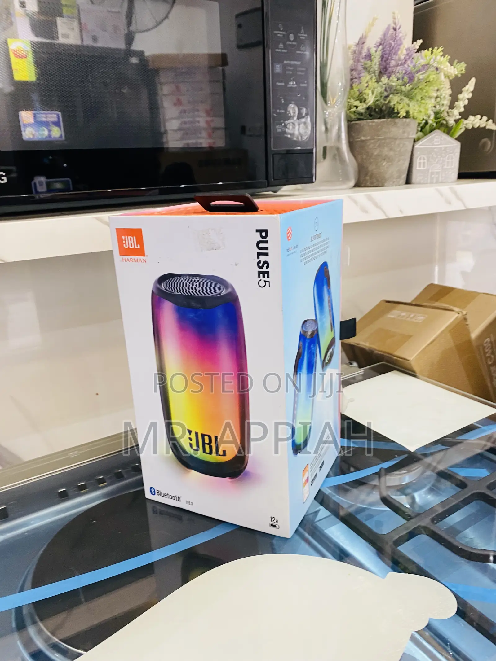 Unique JBL Pulse 5 Portable Speaker(Black).