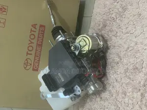 Toyota Land Cruiser ABS (V8)BRAND NEW