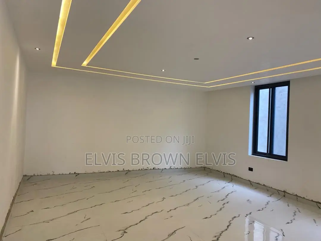 4bdrm House in East Legon Botwe for sale