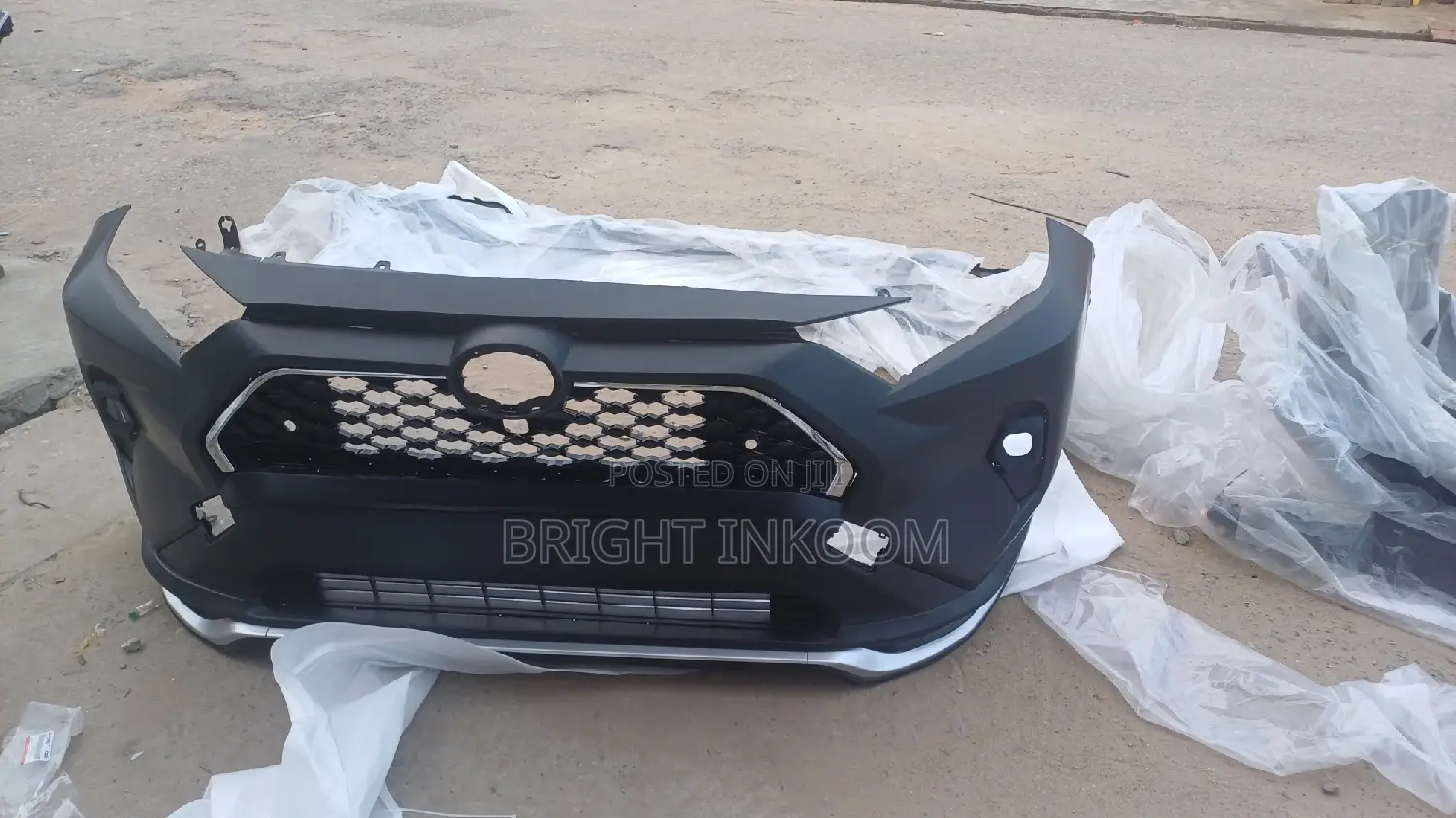 Toyota Rav4 2022 2023front Bumper Complete