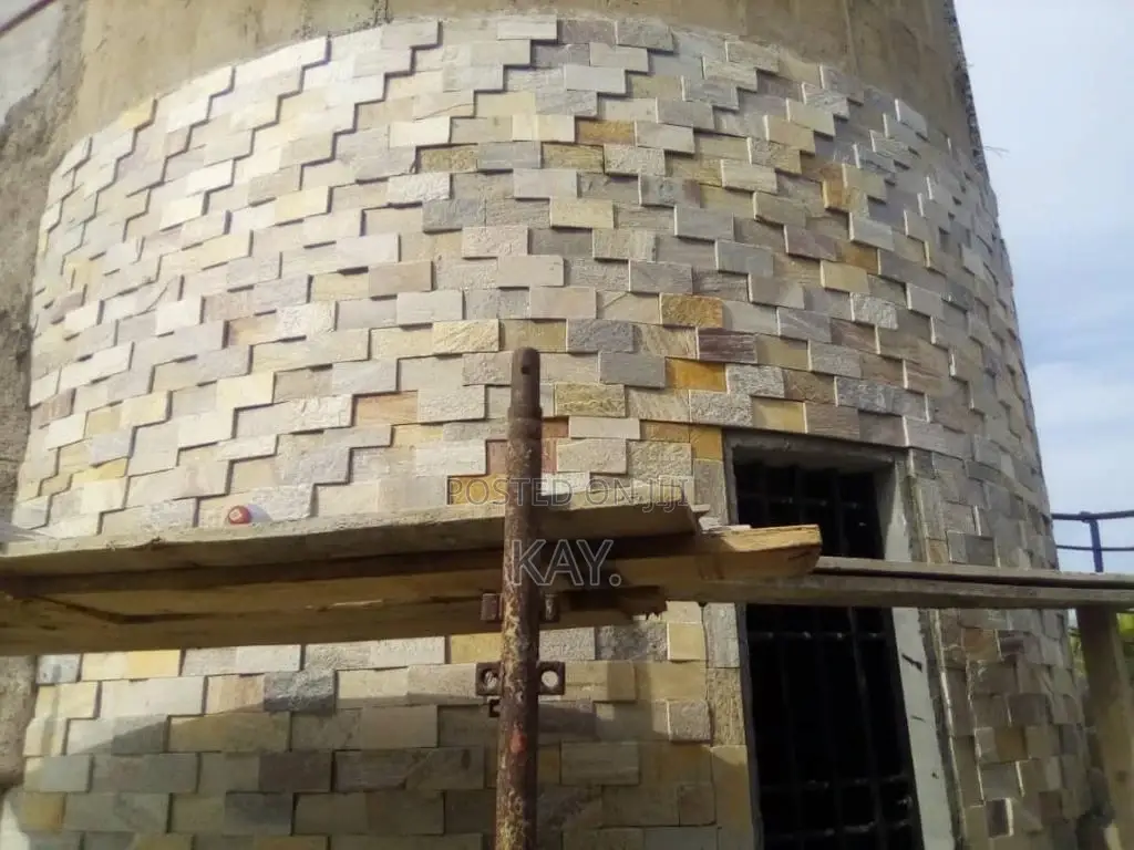 In and Out Design Laying