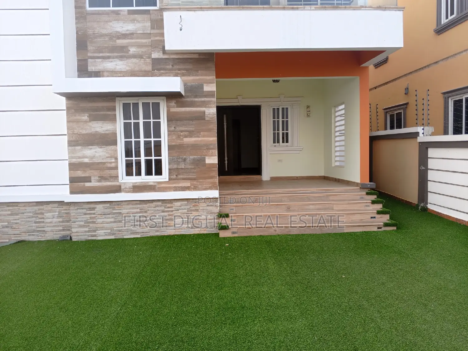 4bdrm Duplex in First Digital Real, West Hills Mall Area for sale