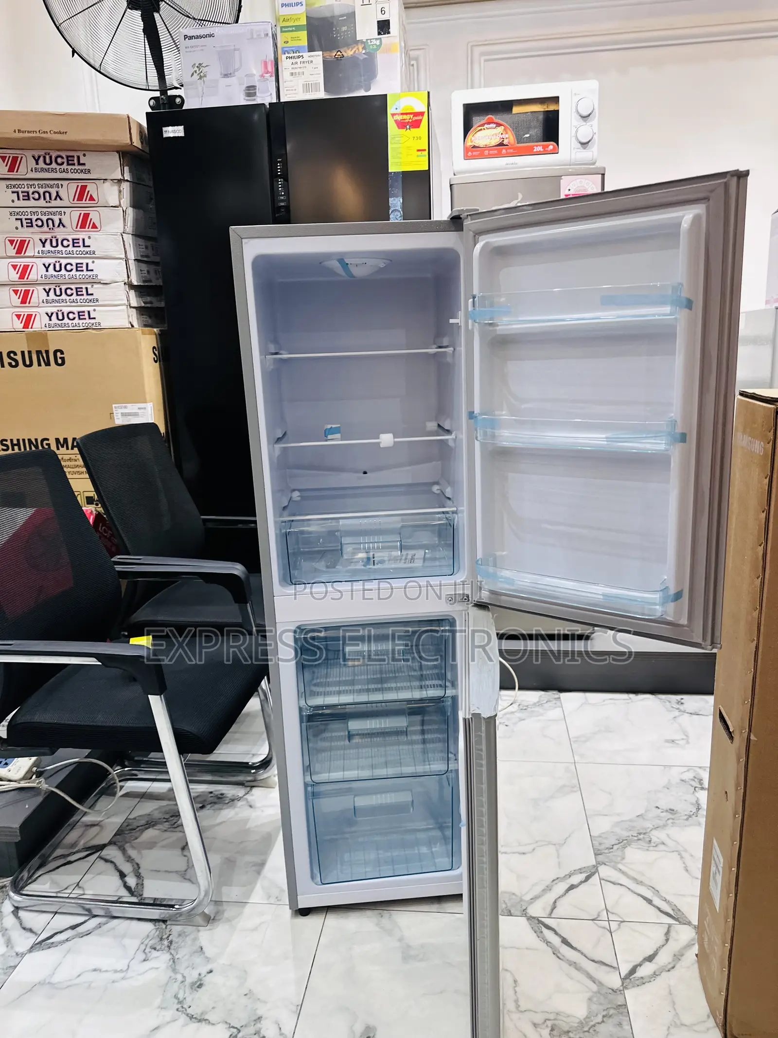 Shop the Best Pearl PF-200B Double Door Bottom Freezer