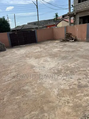 3bdrm Mansion in 3 Bedroom Self, Tema Metropolitan for rent