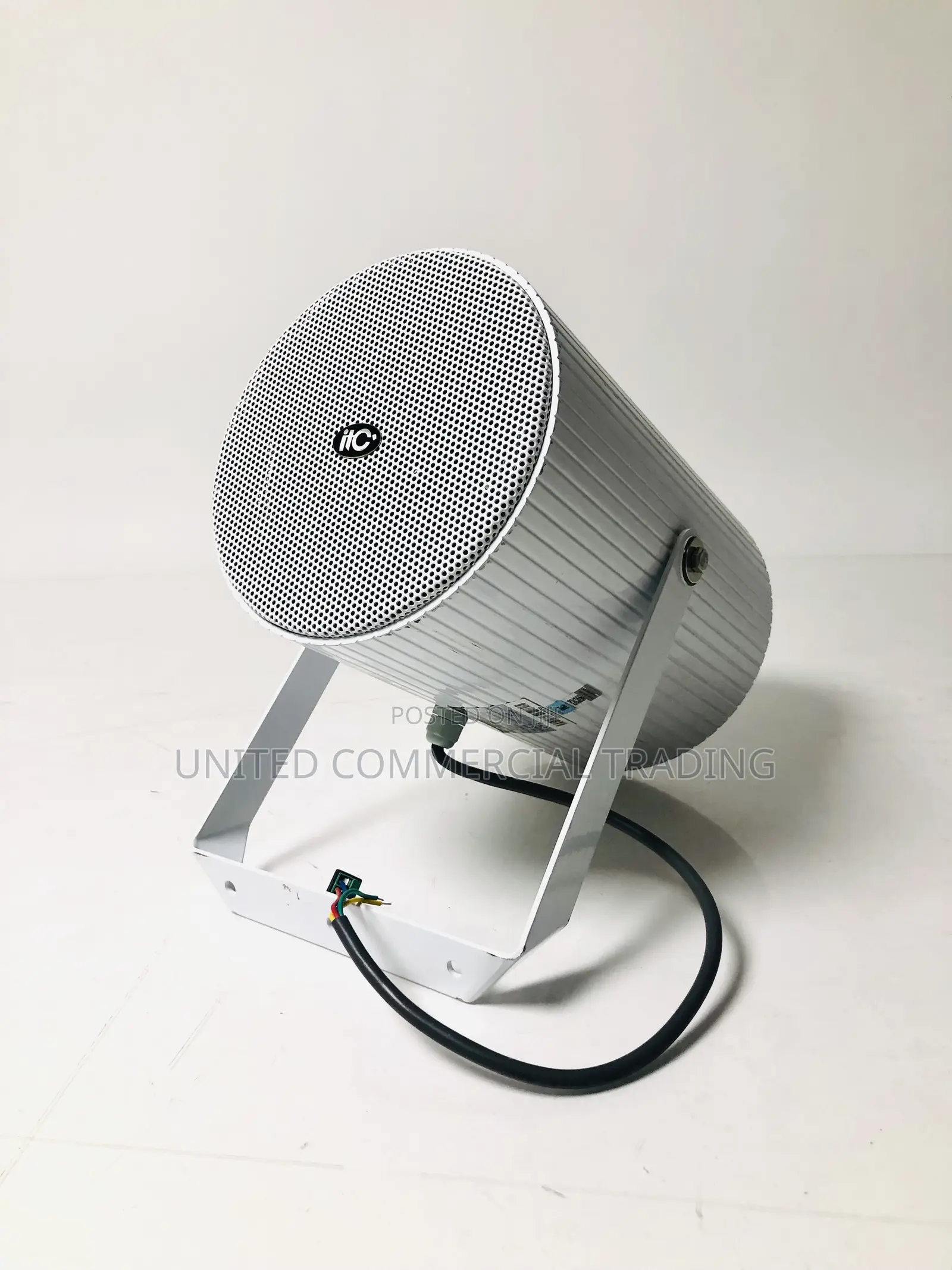 Outdoor Dual-Projection Speaker