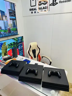Playstation 4 Pro With 5 Games