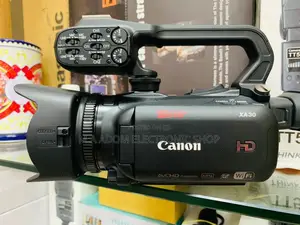 Quality Canon Xa30 Professional Handheld Video Camera.