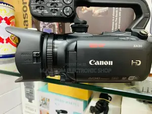 Authentic Canon Xa30 Professional Handheld Video Camera.