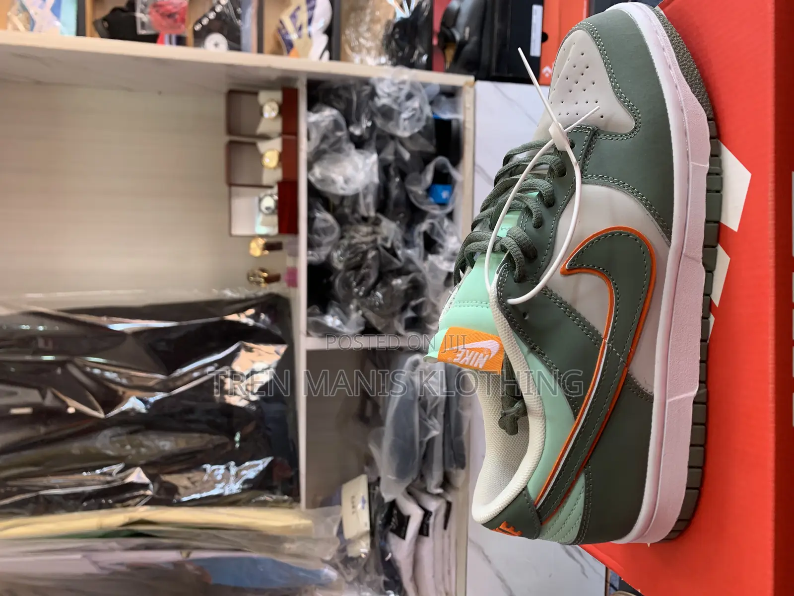 Nike SB Dunk Low