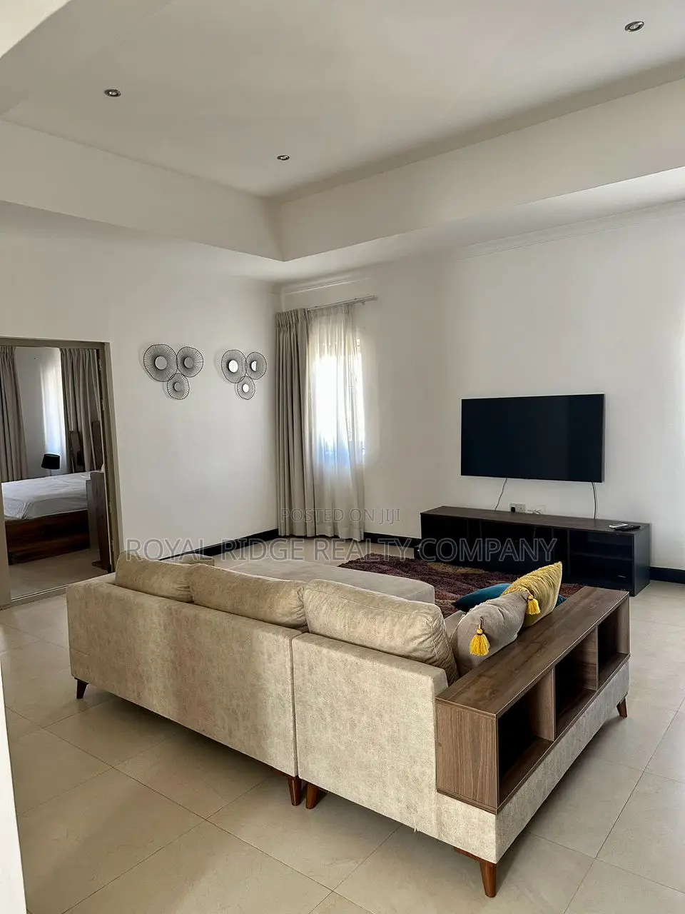 Furnished 5bdrm Townhouse / Terrace for rent