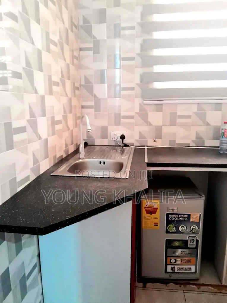 Studio Apartment Available Airport Area