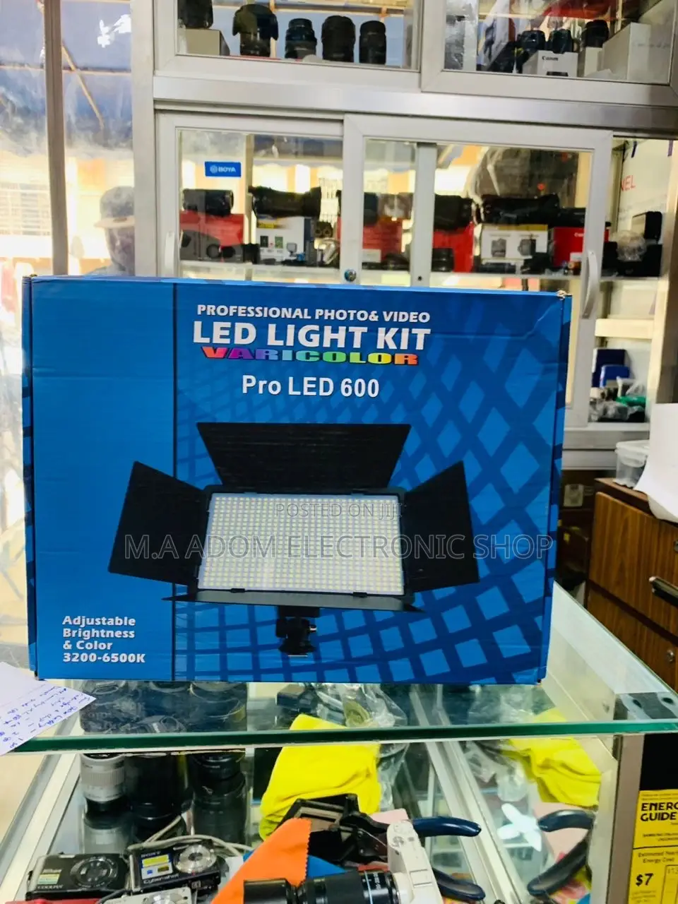 Newly in Stock Pro Led 600 Photo Video Led Light Kit.