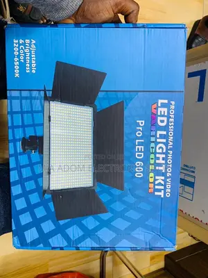 Lovely Design Pro Led Light 600 Photo Video Led Light Kit.