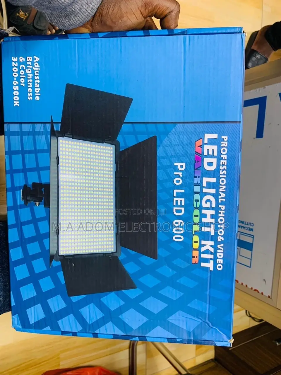 Professional Photo Video Led Light Kit. Pro Led Light 600