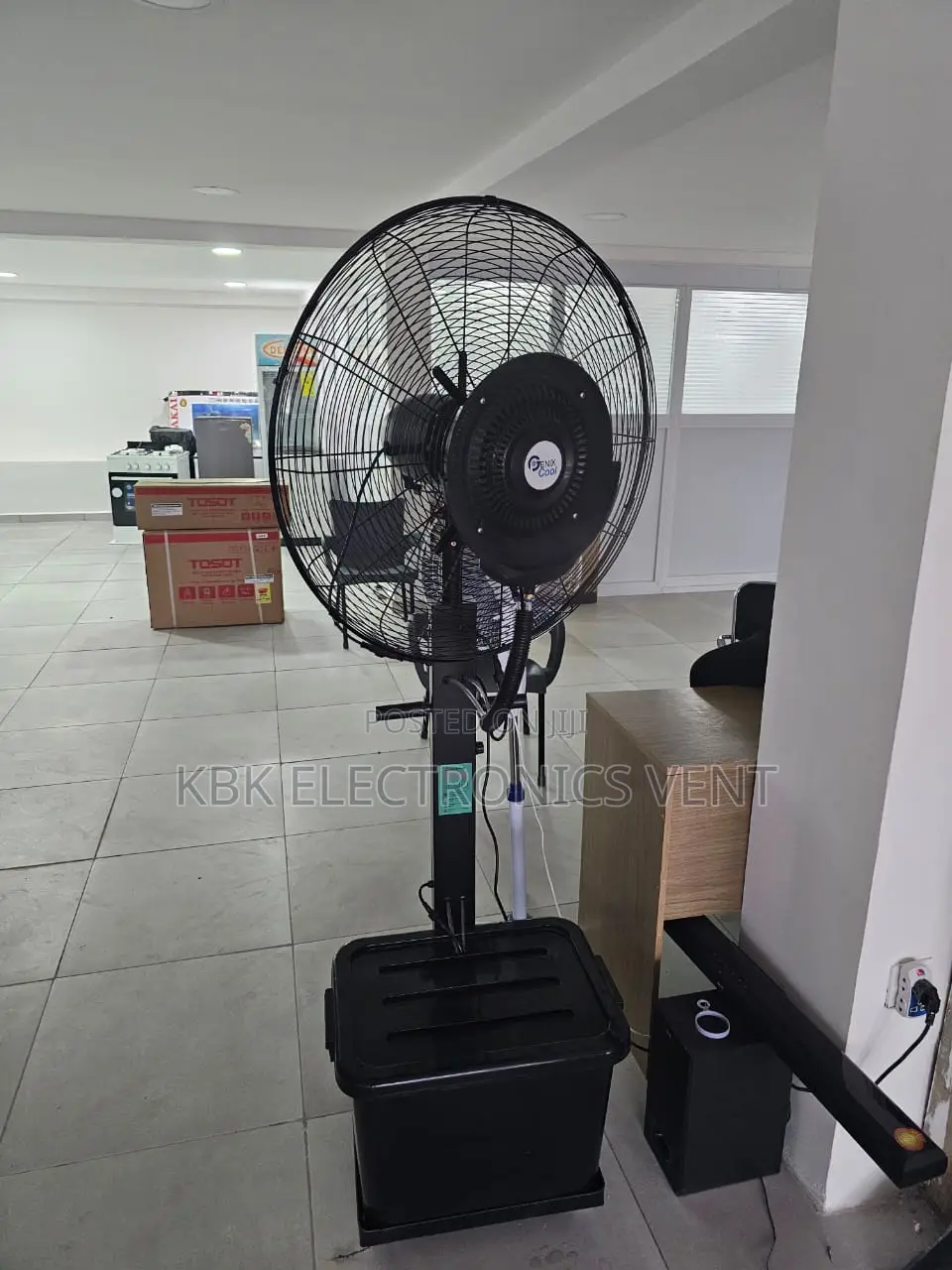 Mist Standing 26" Electric With Tank Fan