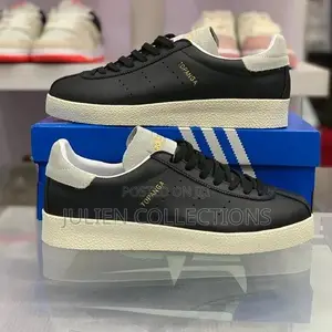 Adidas Topanga