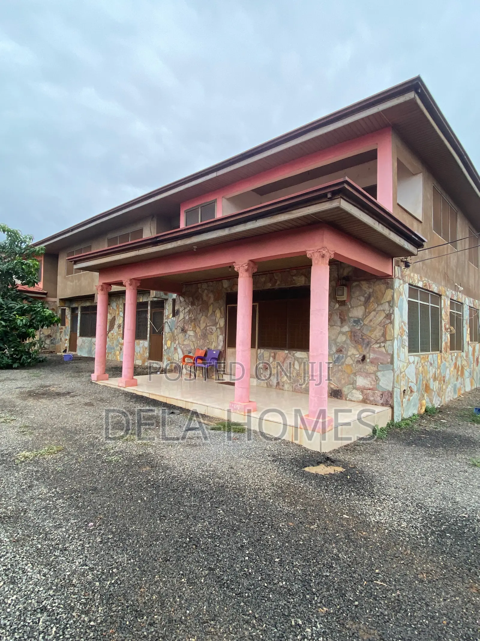 Three Bedroom Apartment for Rent at Ashiyie.