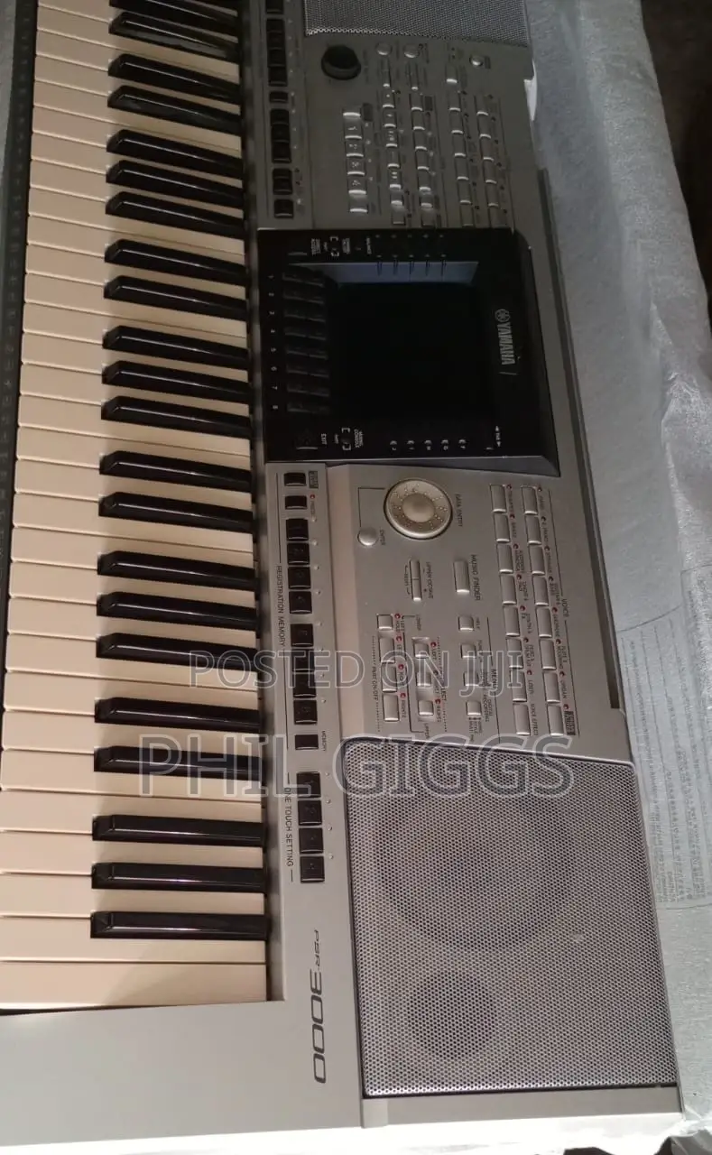 Yamaha PSR E473