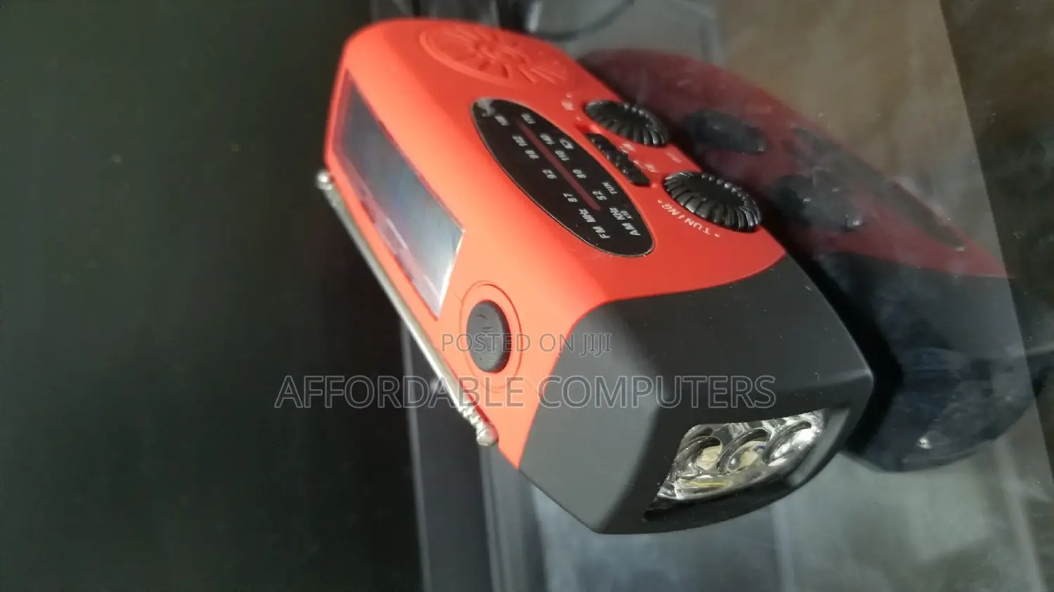 Radio Solar Radio With Led Flashlight With Cranking