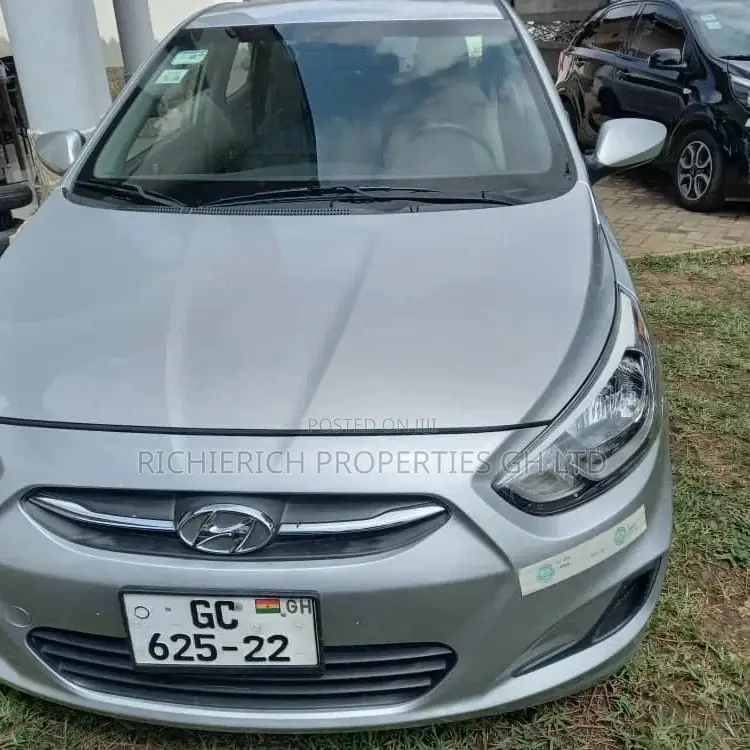 Silver Accent