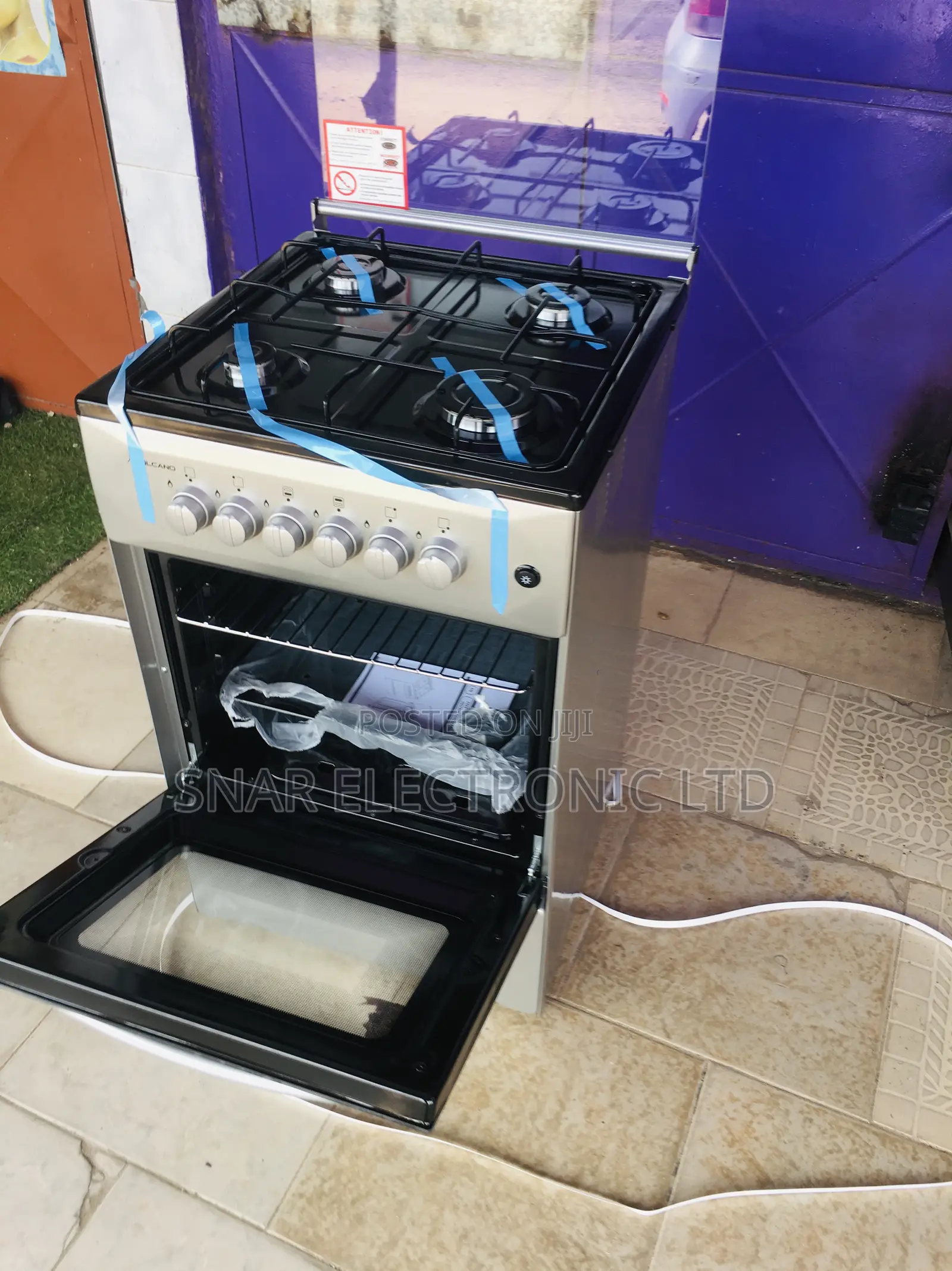 Powerful Volcano 4 Burners 50x50 Gas Stove and Oven