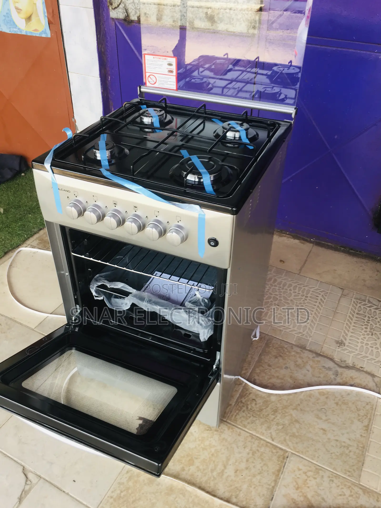 Powerful Volcano 4 Burners 50x50 Gas Stove and Oven