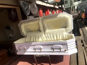 White Casket With High Finish Interior for Cool Price