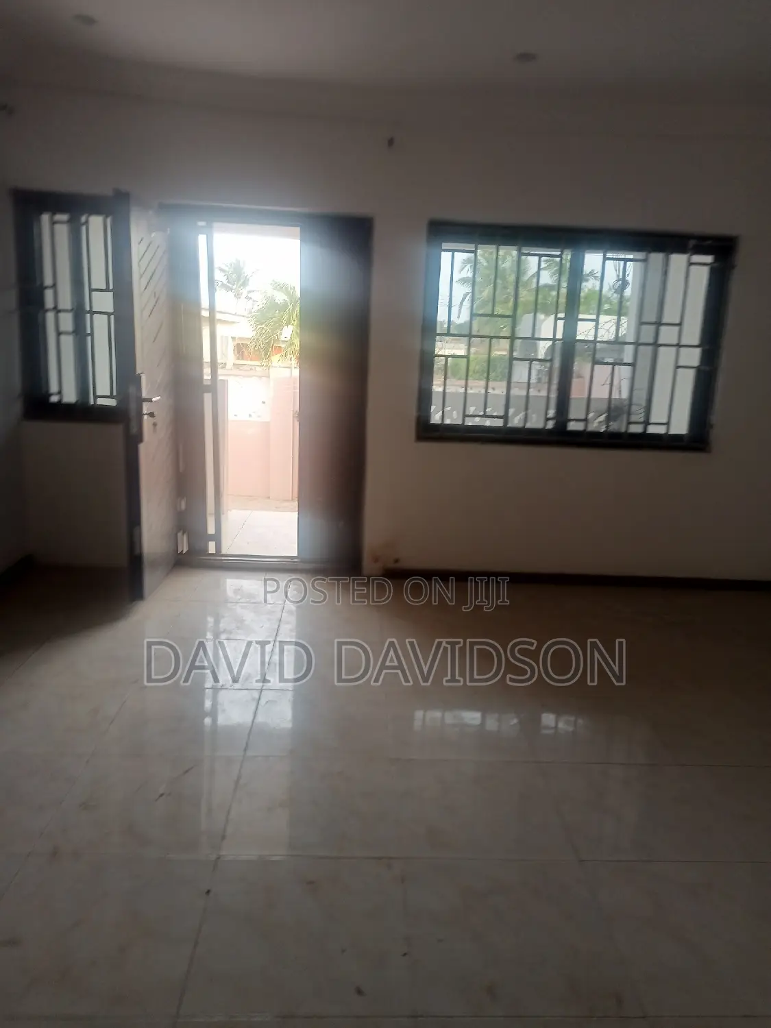 3bdrm Mansion in Executive 2Bedroom, Tema Metropolitan for rent