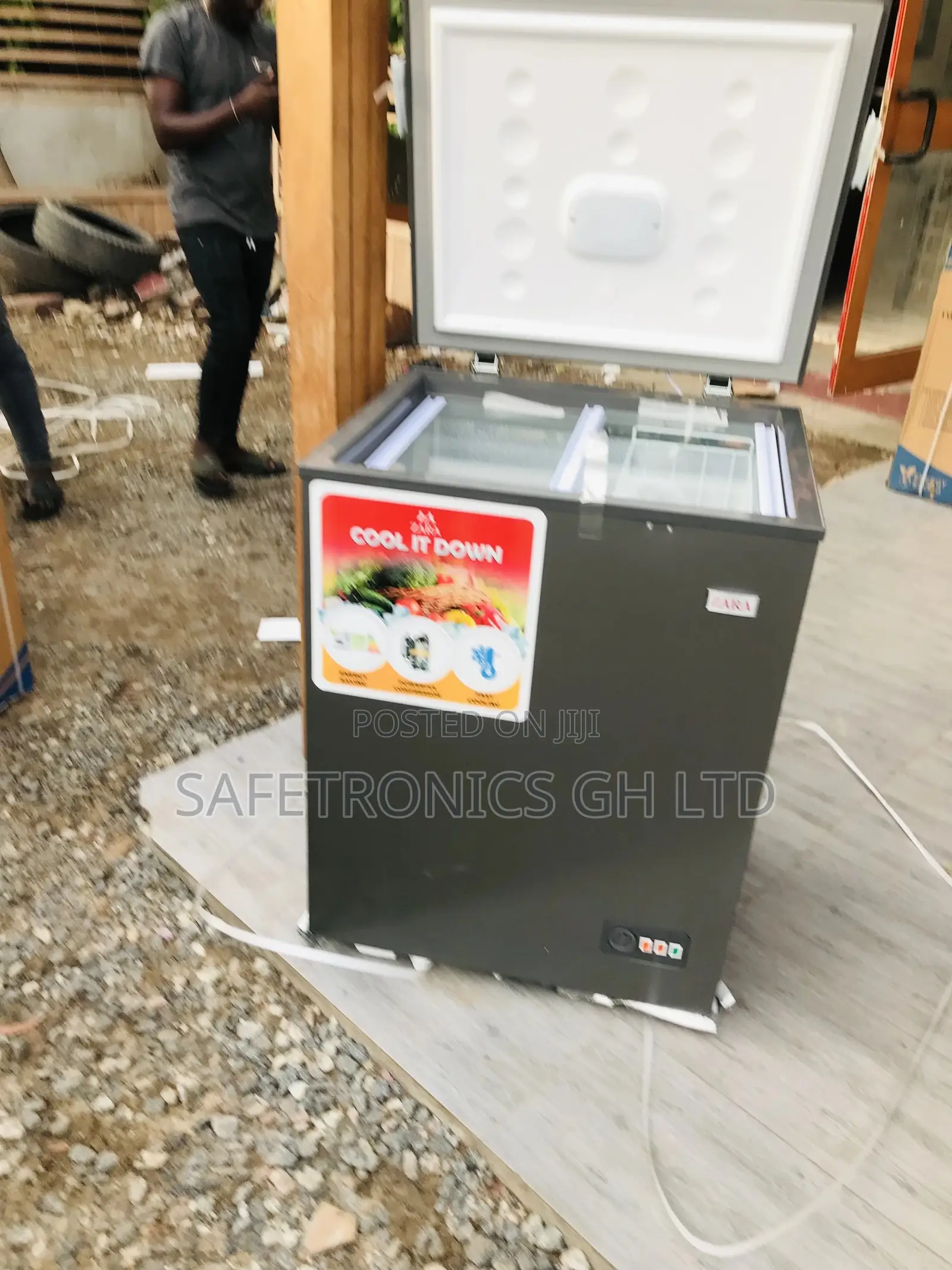 Glass Lid Zara-200 Singledoor Chestfreezer