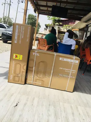 Unique Sleek Design Inverter TCL 1.5hp R410 Gas