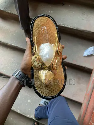 Ahenema Slippers