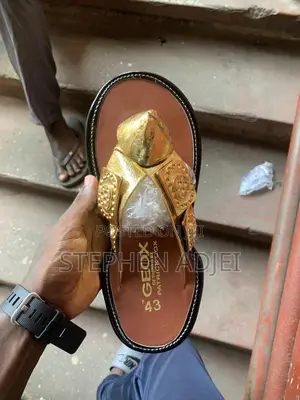 Ahenema Slippers