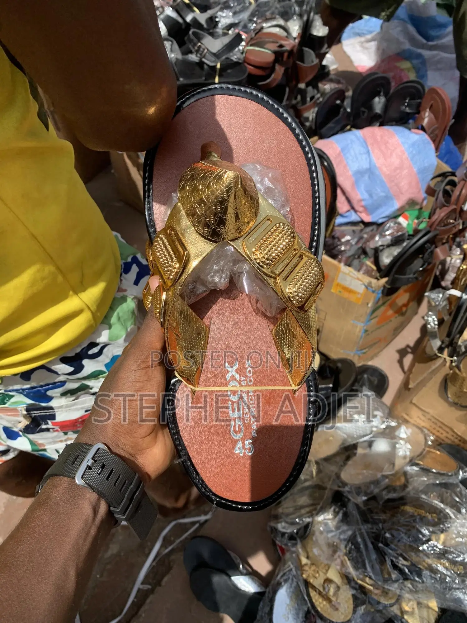 Ahenema Slippers
