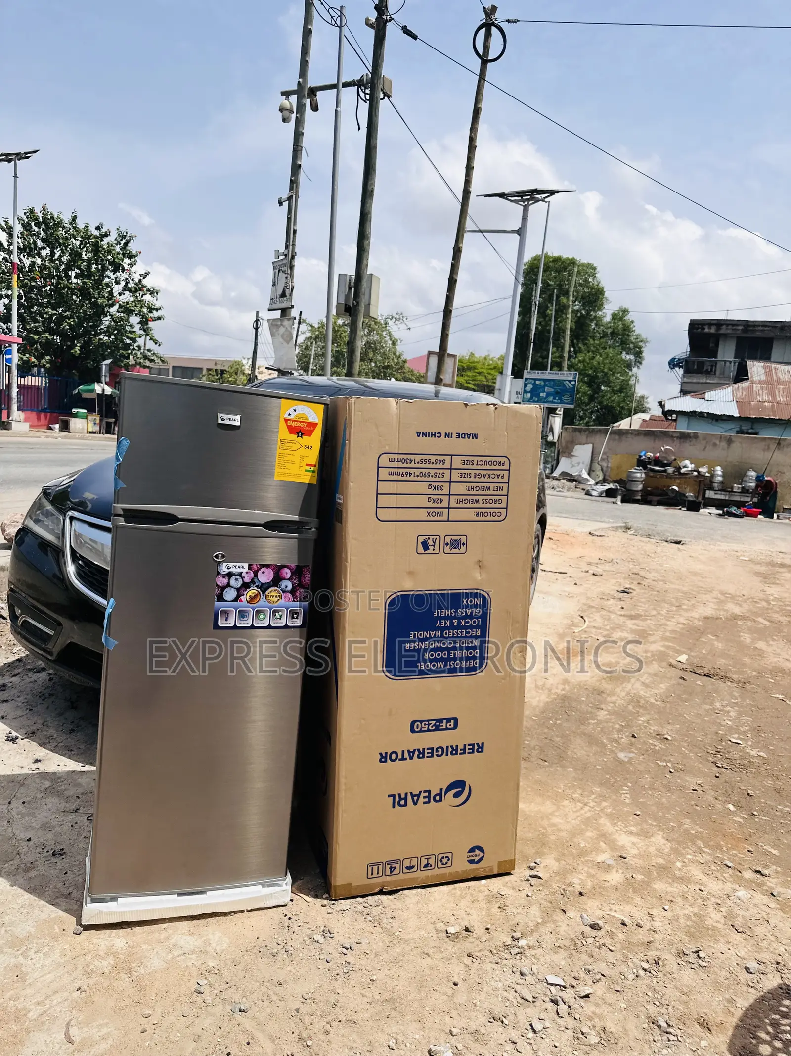 Neatly Sealed Fridge Pearl PF-250