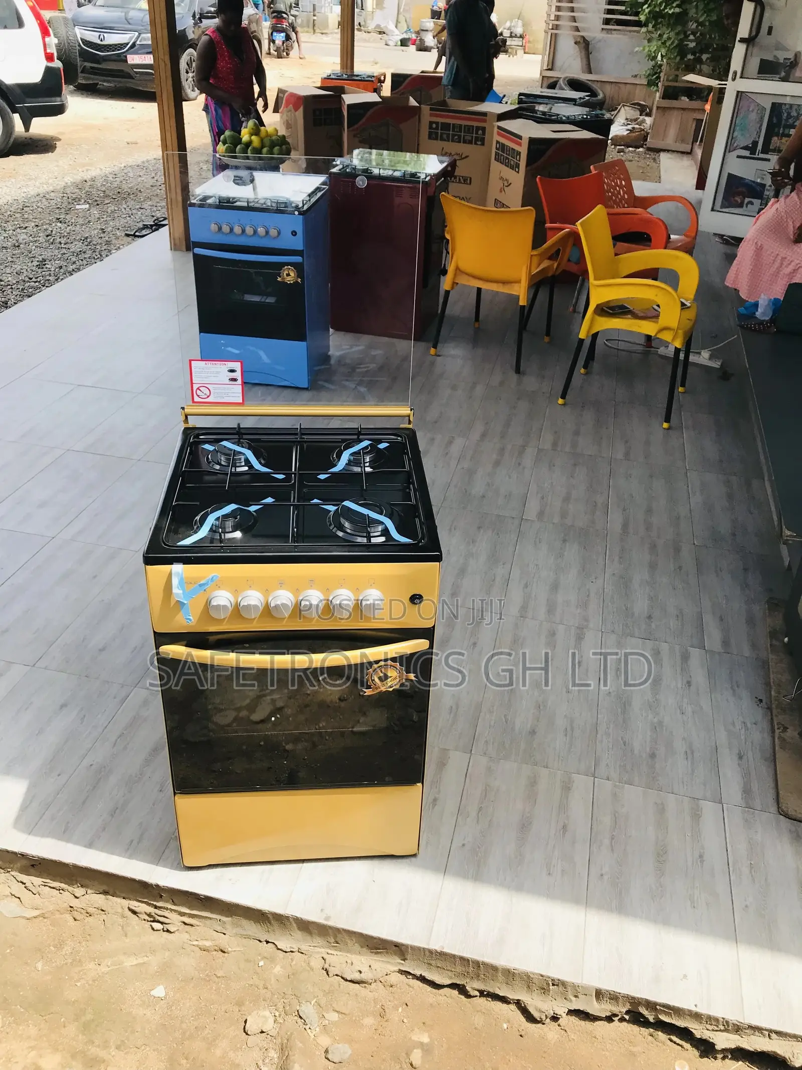 Yellow 4 Gas Cooker Oven With Grill 50x50 Glass Lid