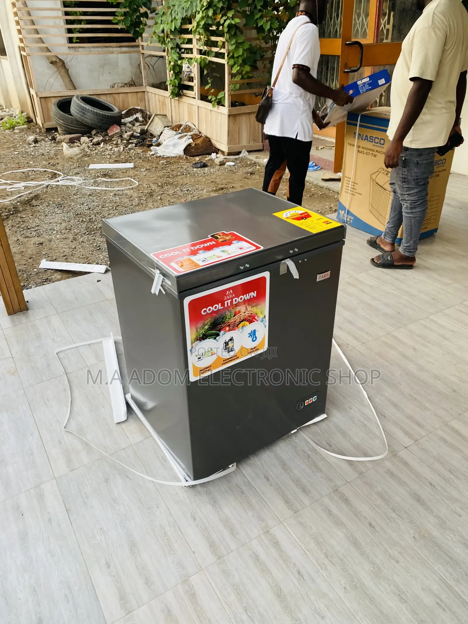 Fast Cooling Zara 200 Single Door Chest Freezer.