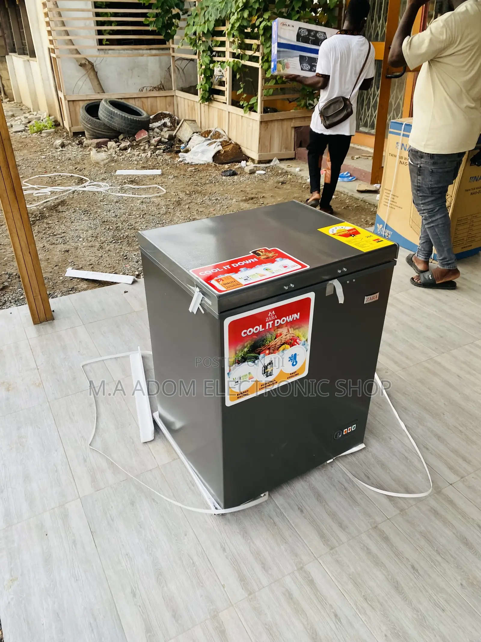Energy Saving Zara 200 Single Door Chest Freezer.