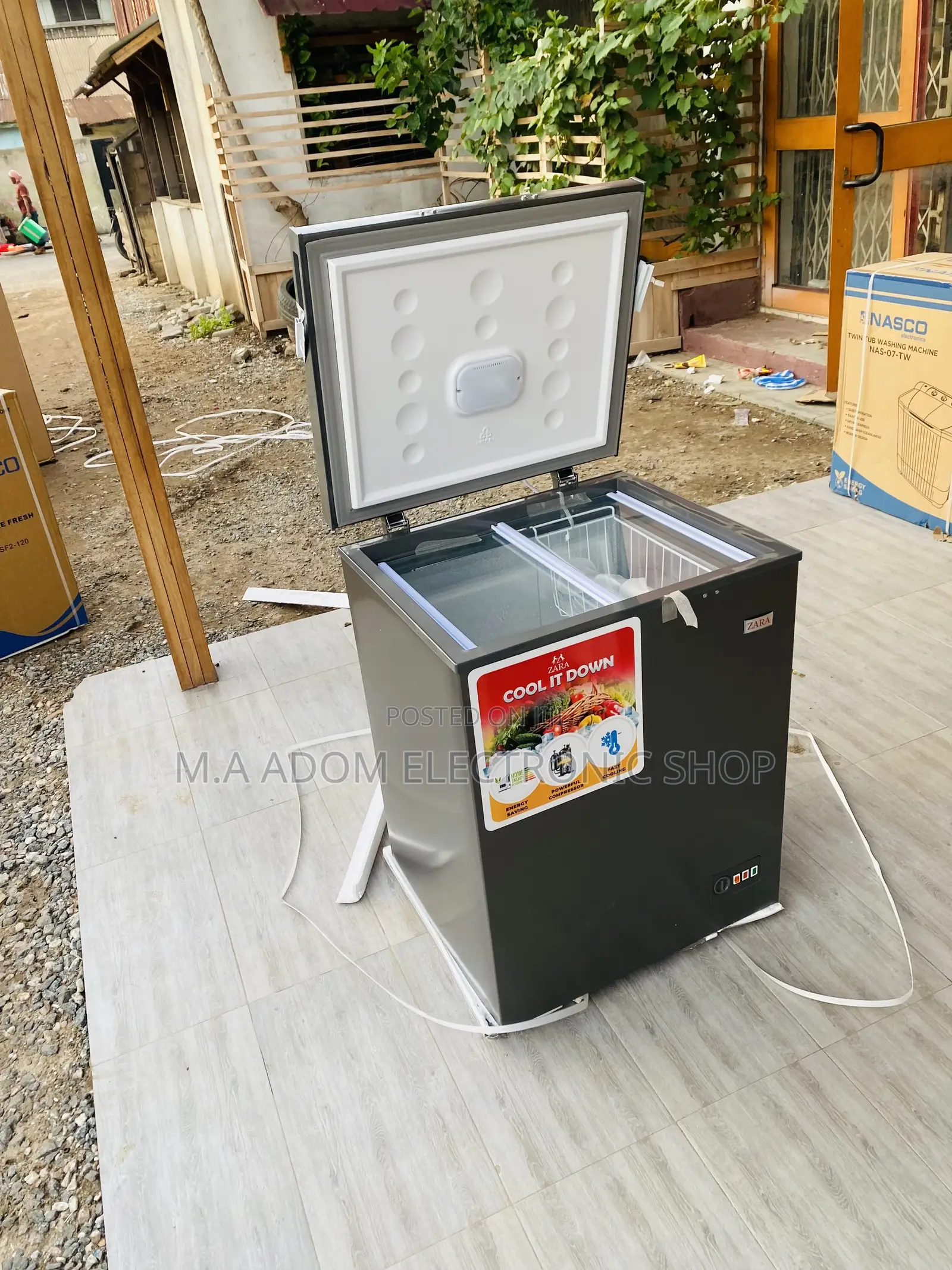 Single Door Zara 200 Electric Chest Freezer.