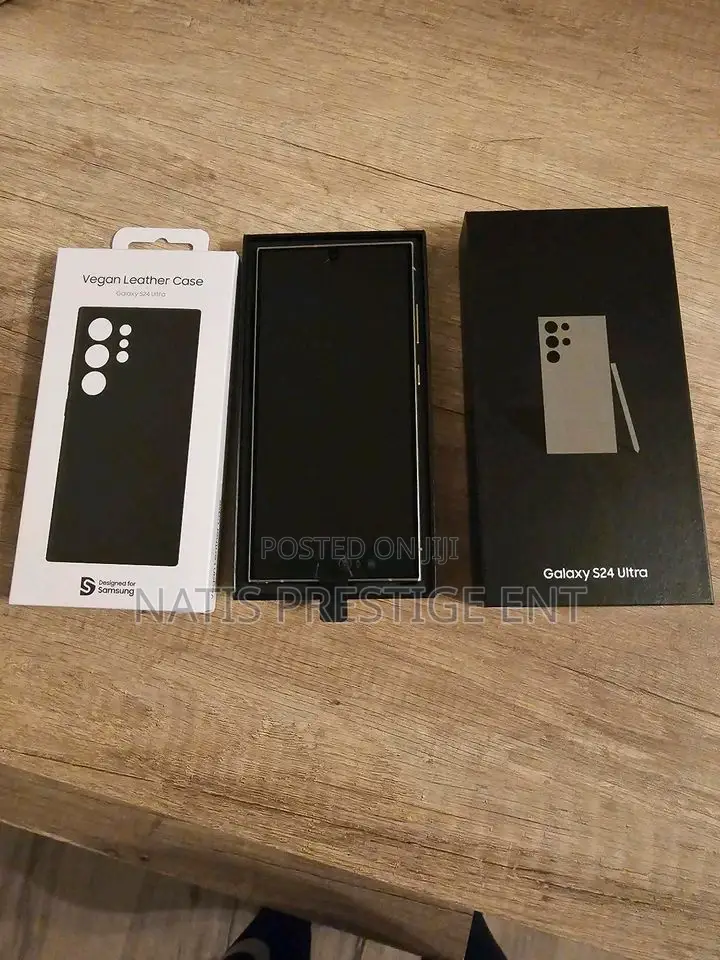 New Samsung Galaxy S24 Ultra 1 TB Black