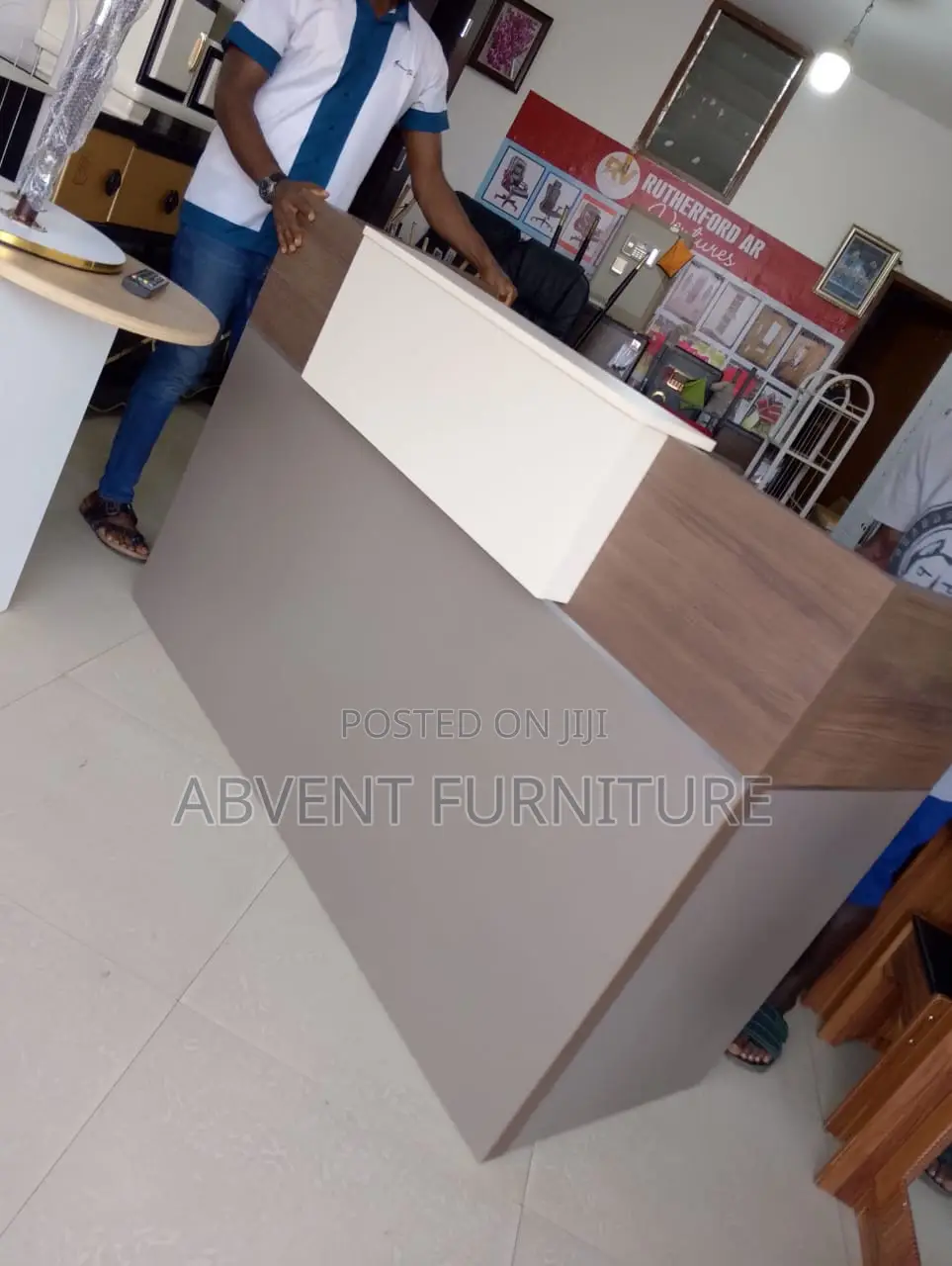 Reception Desk 1.6 Meter