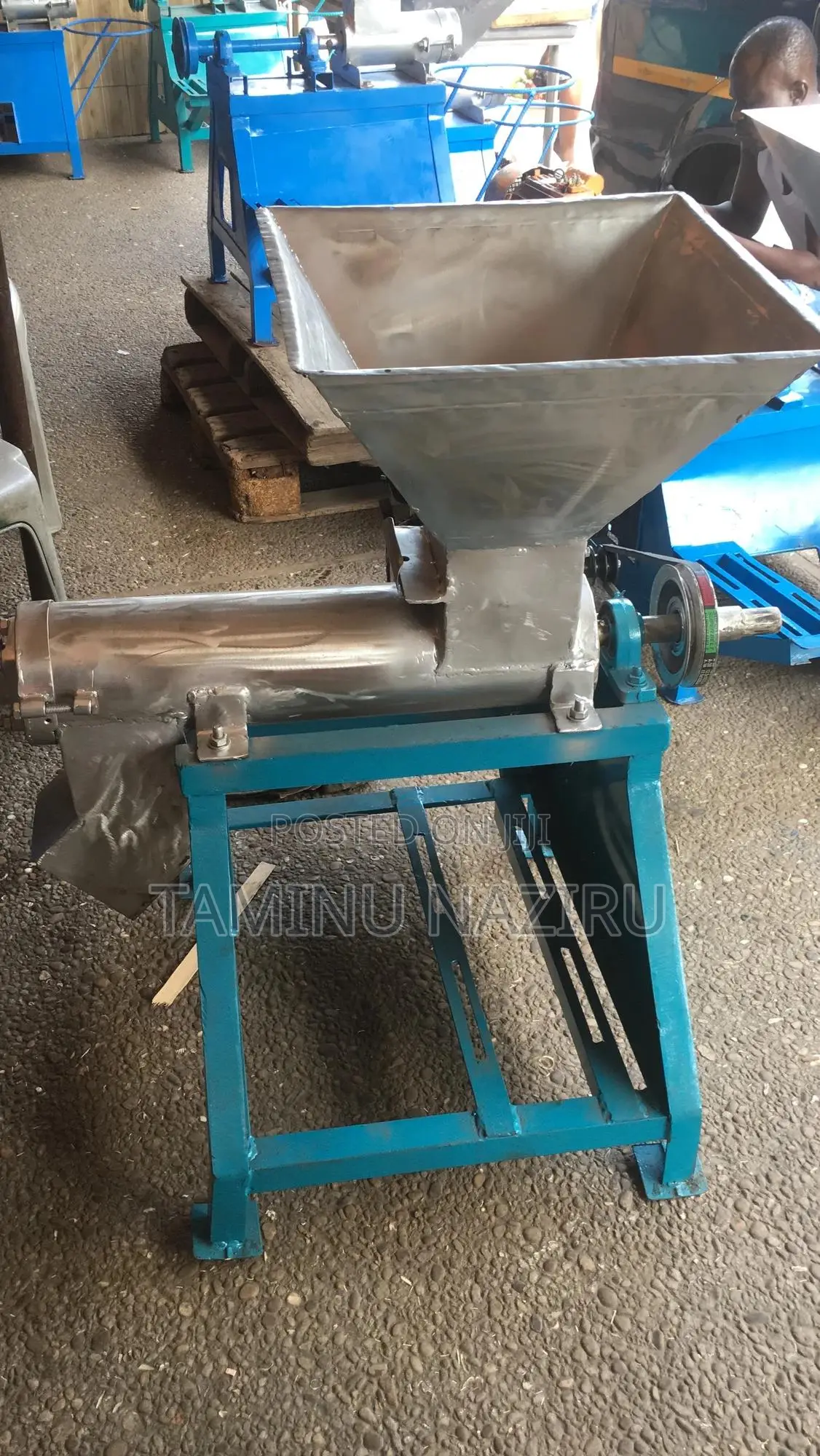 Palm Nut Fiber Separator Machine: