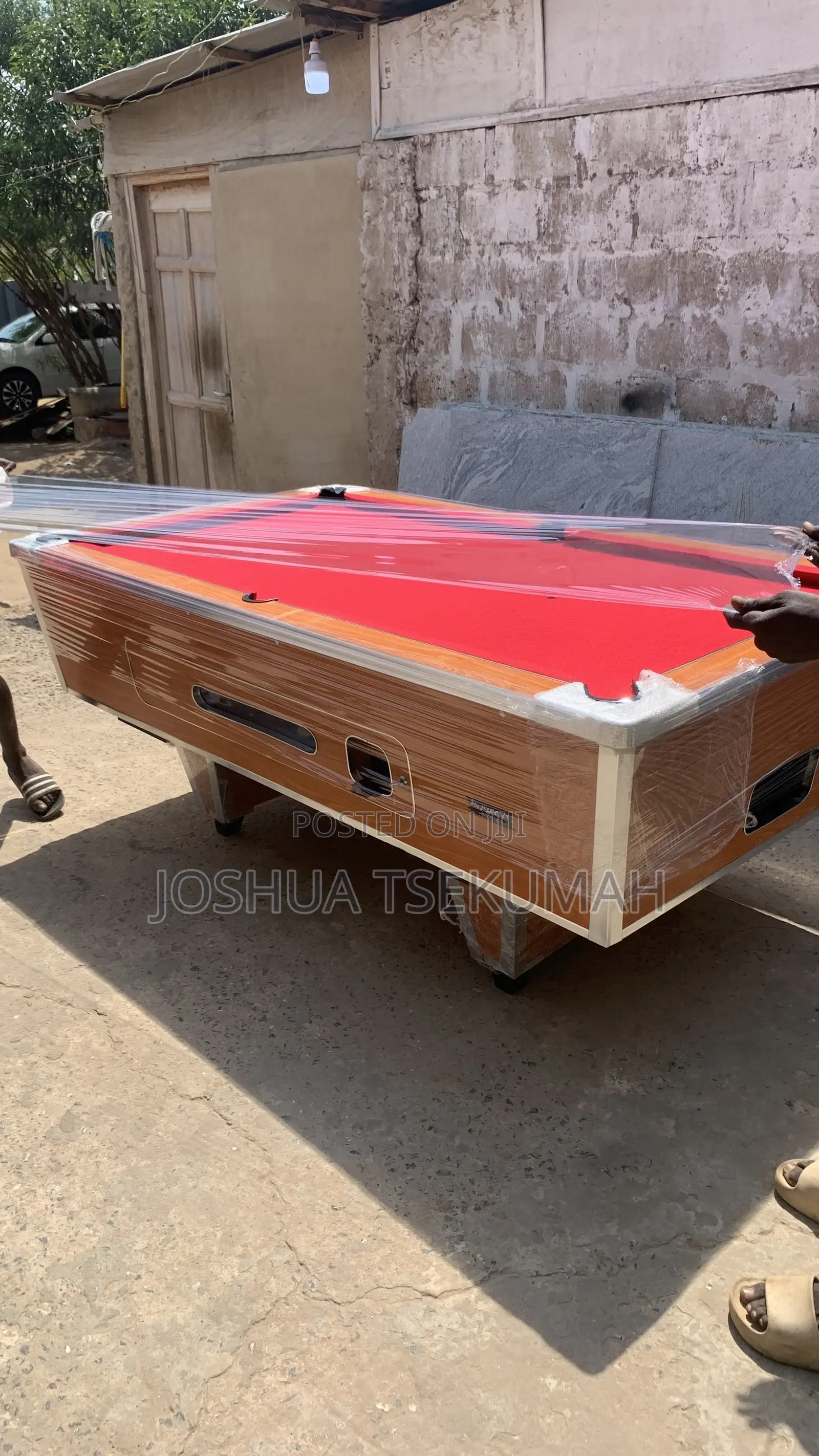 Brand New Marble and Coin Operated Pooltable’S