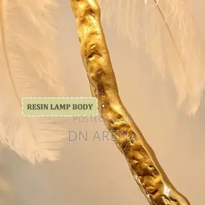 Luxury Elegant Ostrich Feathers Floor Lamp