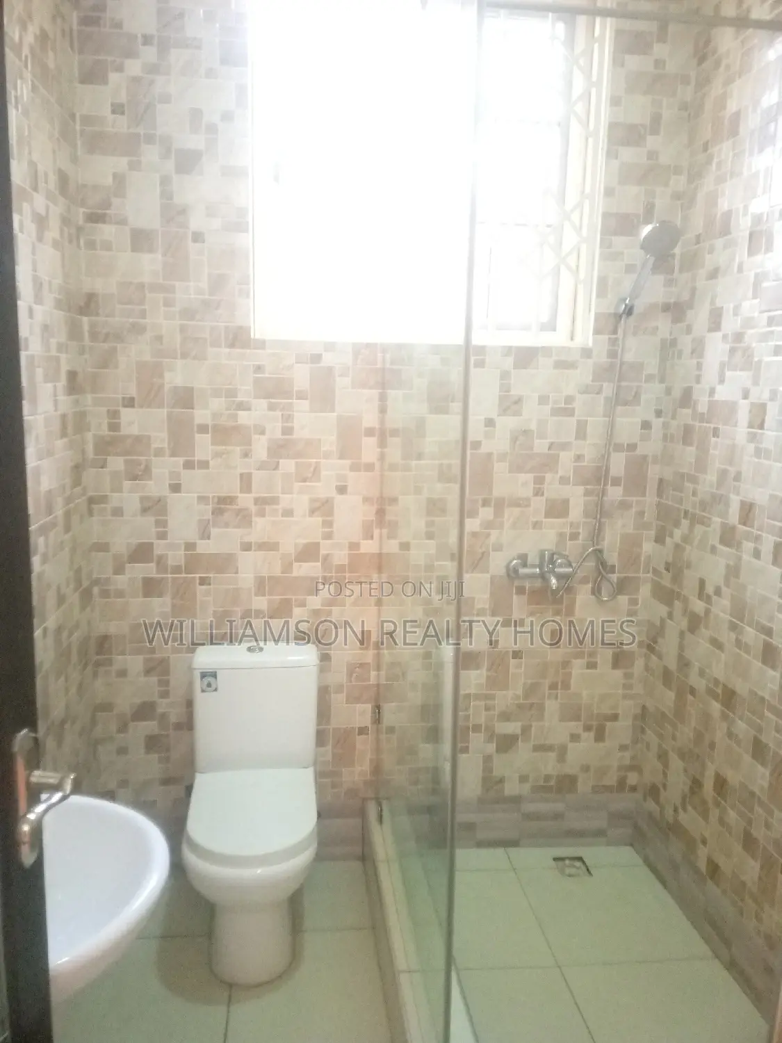 2bdrm Apartment in Community 18 Area, Spintex for rent