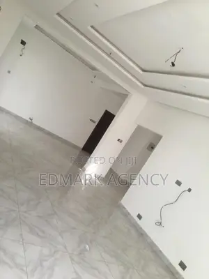 4bdrm House in Achimota Mall for sale