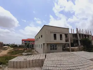 6bdrm House in K Fuseini Estate, Kumasi Metropolitan for sale