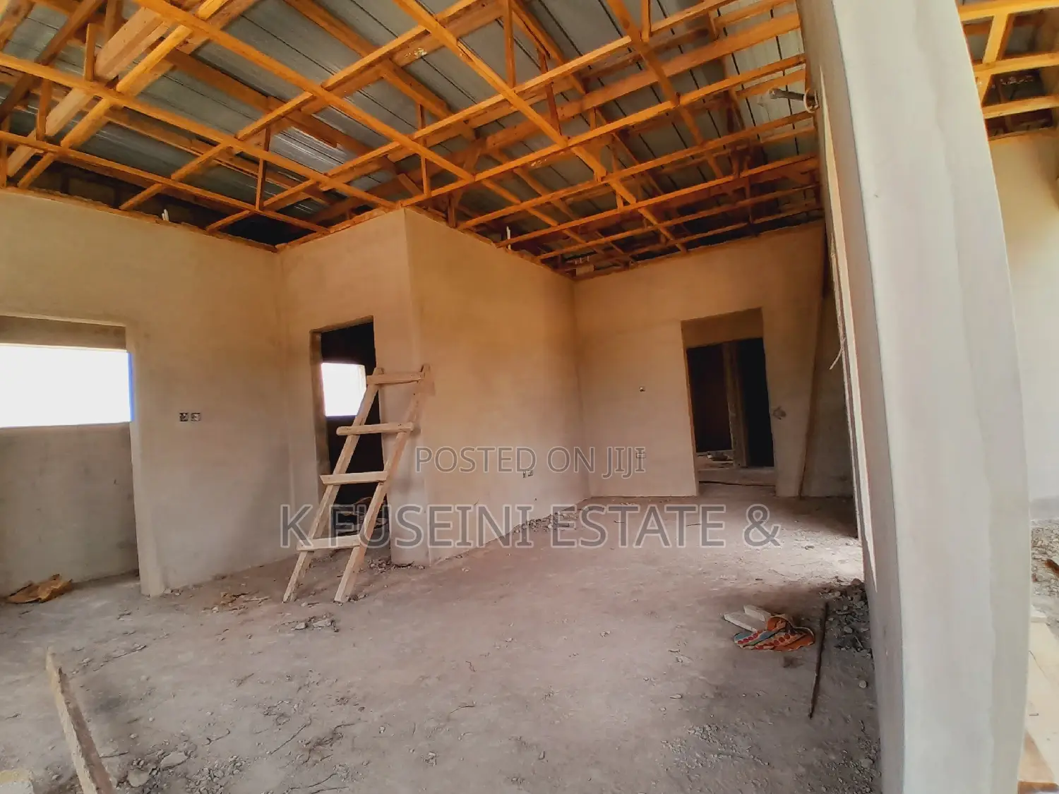 6bdrm House in K Fuseini Estate, Kumasi Metropolitan for sale