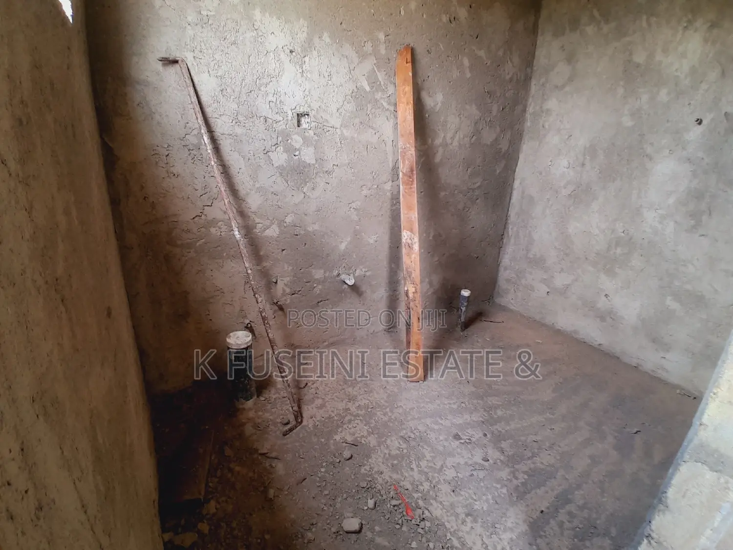 6bdrm House in K Fuseini Estate, Kumasi Metropolitan for sale