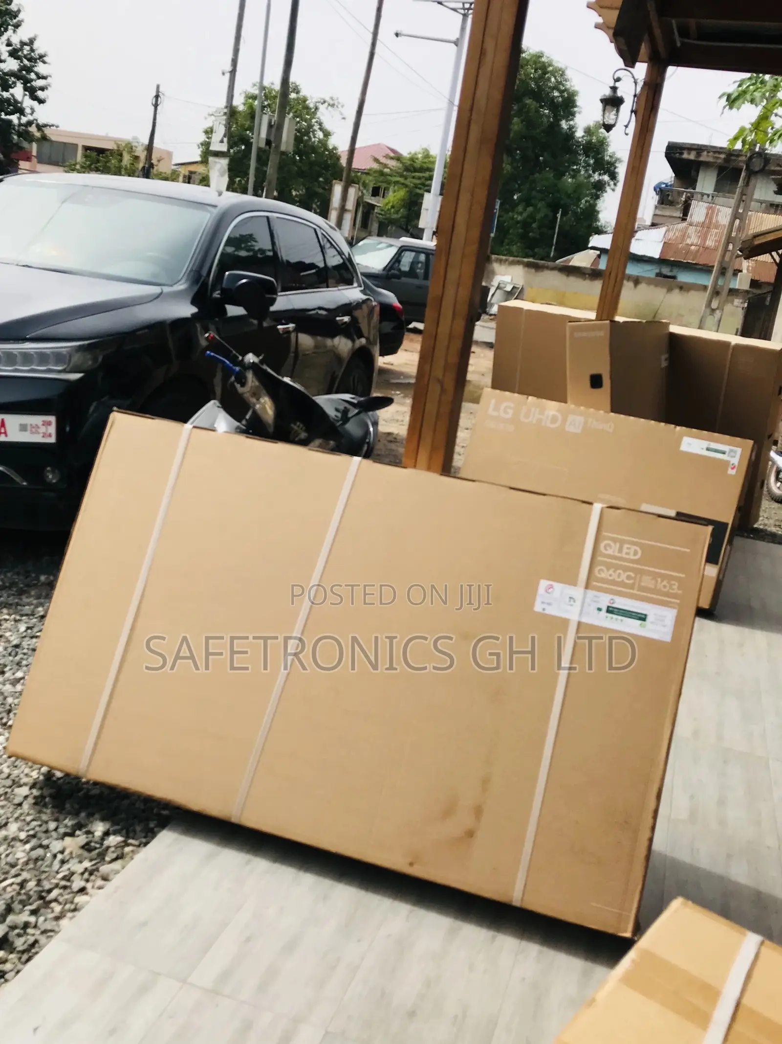Qled Q60c Smart Glossy 65 Inches Samsung Tv